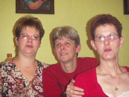 les 3 femmes de la familles